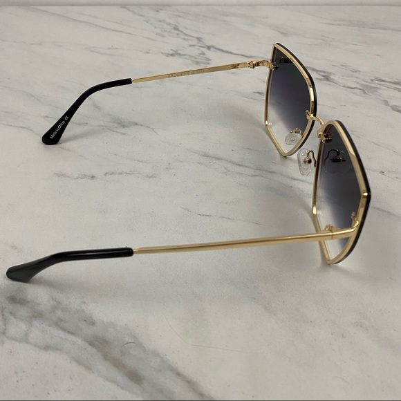 Quay Australia • Around the Way Sunglasses - Picture 7 of 8